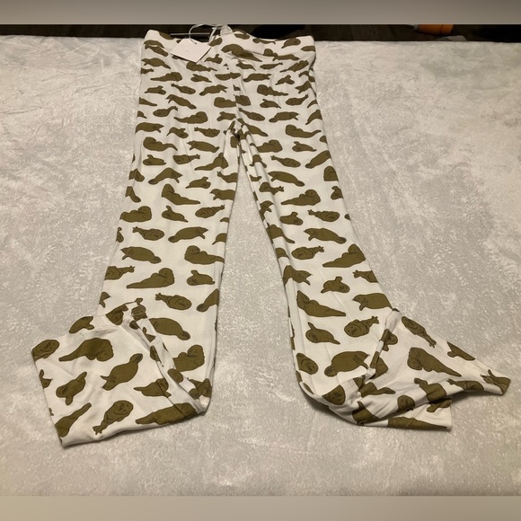 kate quinn Other - Kate Quinn Bamboo Seal Print Pants